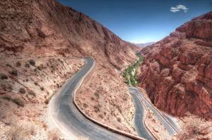 Day 2 : Roses Valley - dades & Todra Gorges - Desert (Hotel)